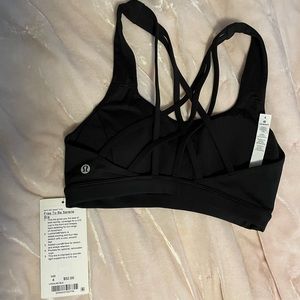 Lululemon Free to be serene bra